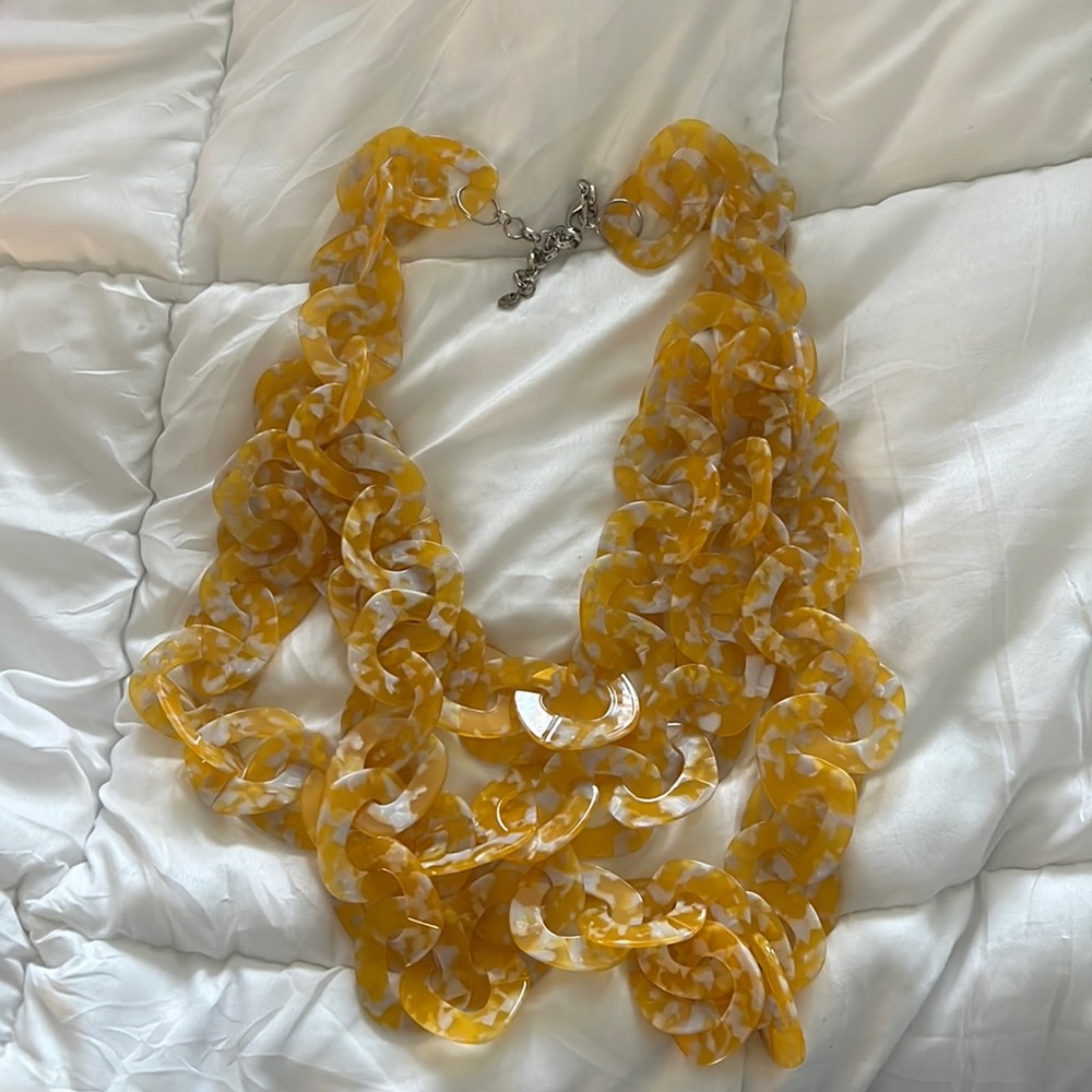 Sassy Jones Yellow and White Zaria
